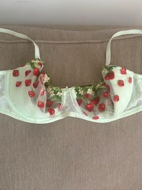 Victoria's Secret White Sheer Strawberry Embroidered Underwire Bra